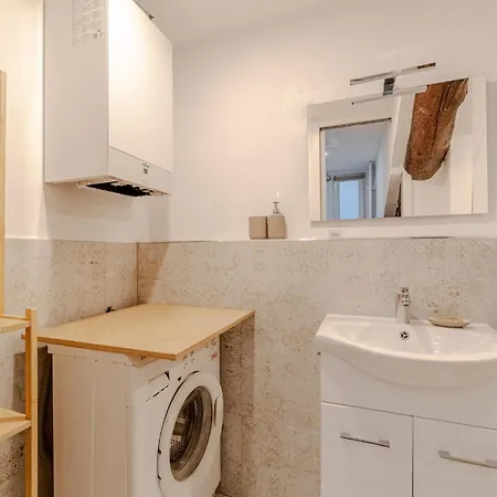 Guesthost - Quadrilatero Cozy Wooden Flat Apartamento